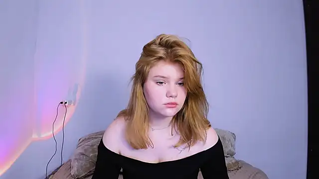 Snapshot of LaseyMoon chatting on 29, 11, 2025 LaseyMoon online show from 29, 11, 2025