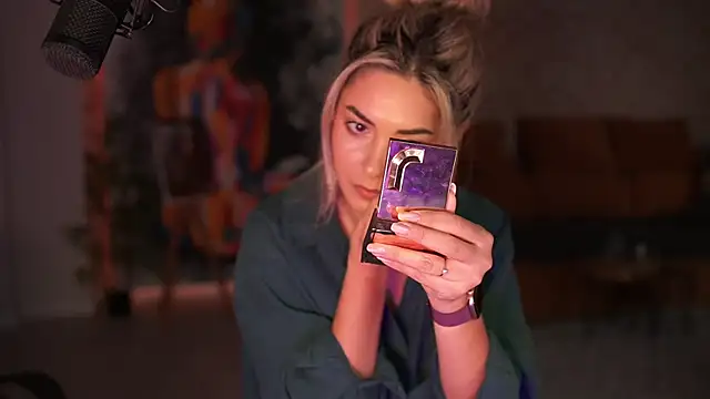  Allie  online show from 18, 11, 2025