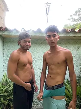 twinks 28 online show from 2, 4, 2026