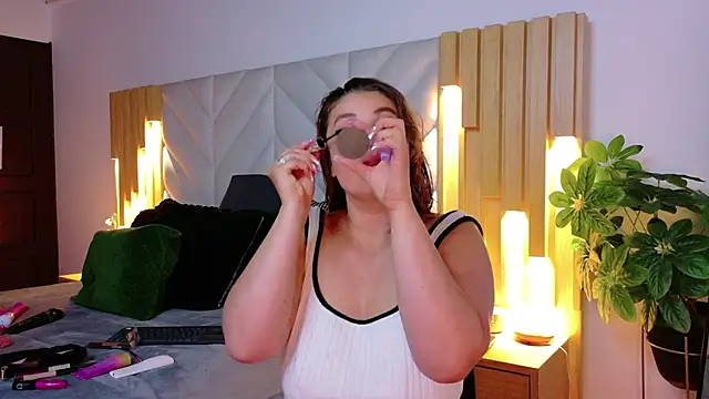 Anaise latif online show from 2, 10, 2025