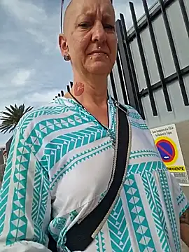 Snapshot of Emma_Milf25 chatting on 26, 11, 2025 Emma Milf25 online show from 26, 11, 2025