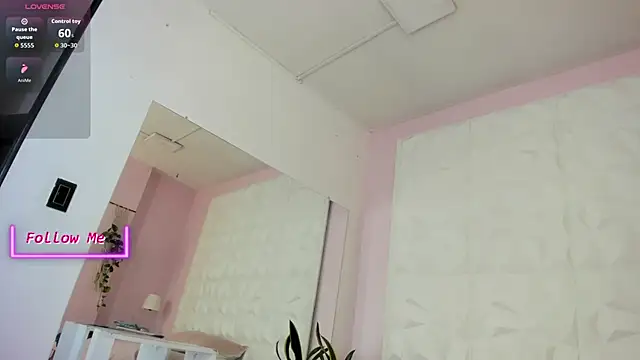 Valeriagomez  online show from 6, 10, 2025