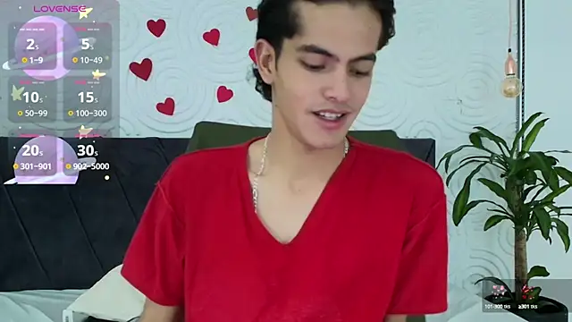 Snapshot of Maximoherrera_16 chatting on 15, 4, 2026 Maximoherrera 16 online show from 15, 4, 2026