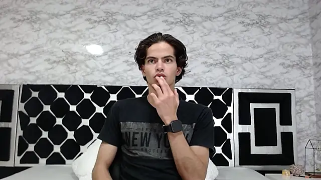 Snapshot of Maximoherrera_16 chatting on 1, 3, 2025 Maximoherrera 16 online show from 1, 3, 2025