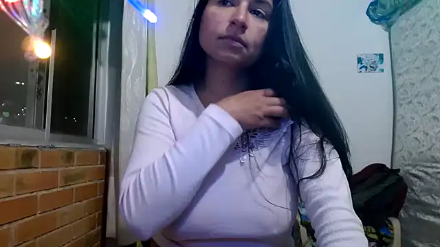 Escarcha-blue online show from 3, 12, 2025