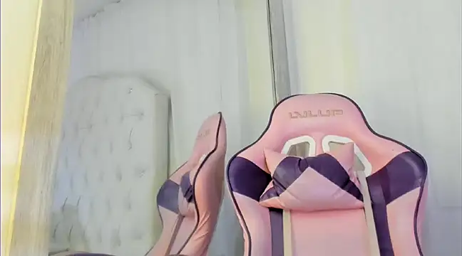 kamii arias online show from 3, 3, 2025