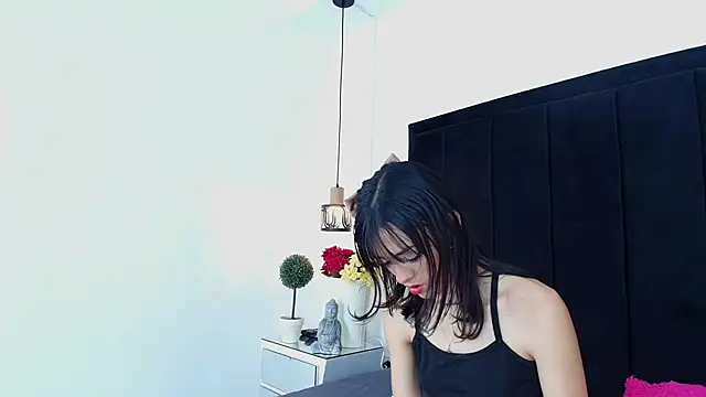 Vaiolett Smith online show from 14, 3, 2025