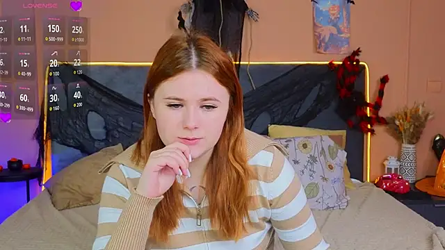 Snapshot of Eva_Starlight chatting on 8, 11, 2025 Eva Starlight online show from 8, 11, 2025