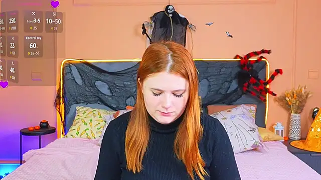 Snapshot of Eva_Starlight chatting on 20, 10, 2025 Eva Starlight online show from 20, 10, 2025