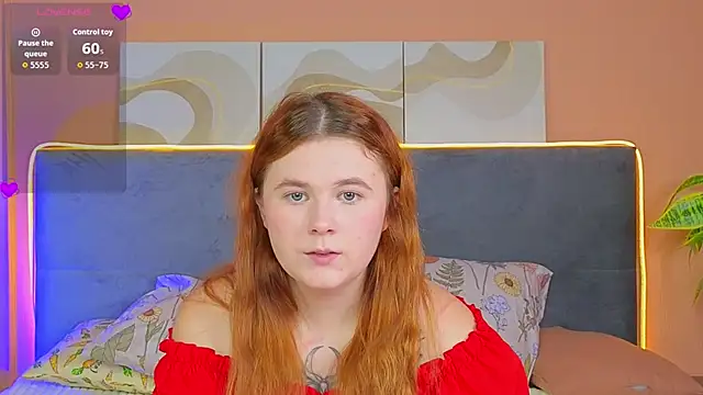 Snapshot of Eva_Starlight chatting on 10, 9, 2025 Eva Starlight online show from 10, 9, 2025