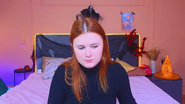 Snapshot of Eva_Starlight chatting on 25, 10, 2025 Eva Starlight online show from 25, 10, 2025