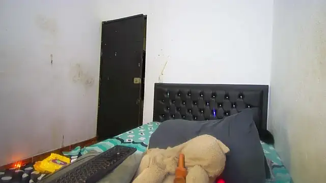 alisha boes online show from 19, 11, 2025