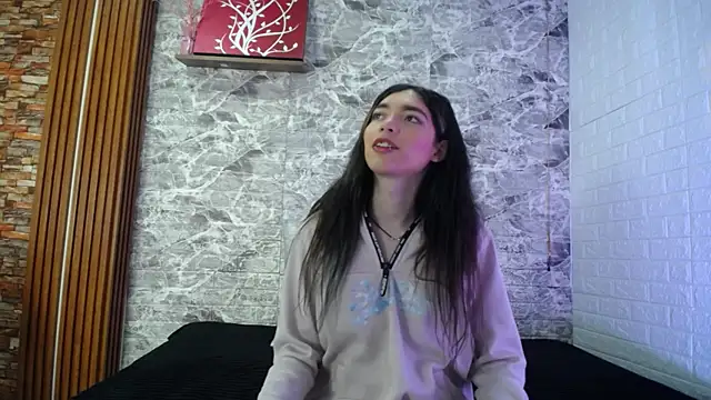 MaeveKuro online show from 9, 9, 2025