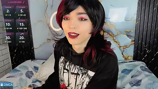 MaeveKuro online show from 29, 10, 2025