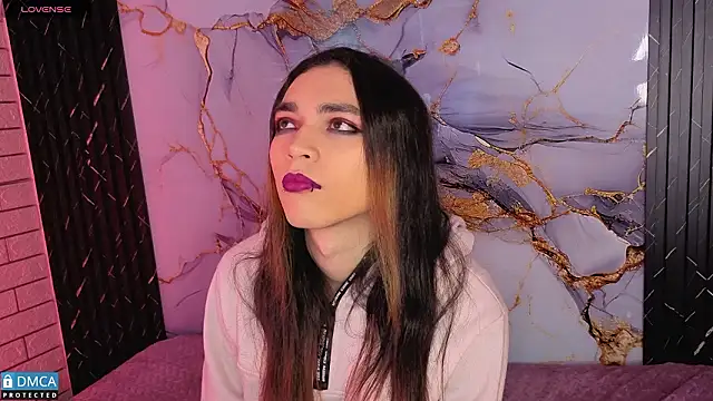 Snapshot of MaeveKuro chatting on 3, 2, 2026 MaeveKuro online show from 3, 2, 2026