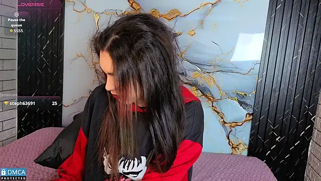 MaeveKuro online show from 12, 1, 2026