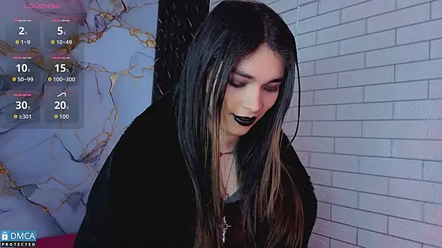 MaeveKuro online show from 5, 5, 2026
