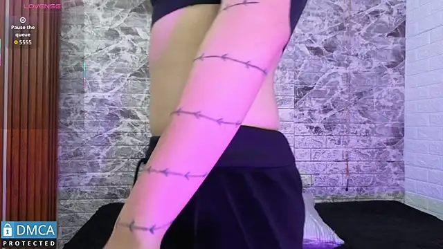 MaeveKuro online show from 3, 10, 2025