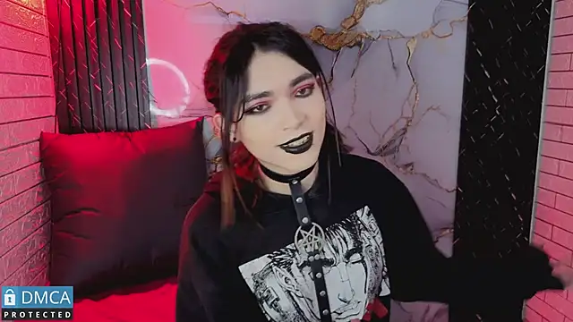 MaeveKuro online show from 1, 7, 2026