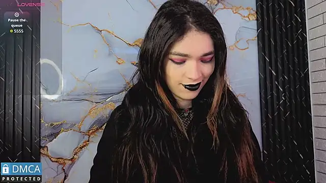 MaeveKuro online show from 18, 5, 2026