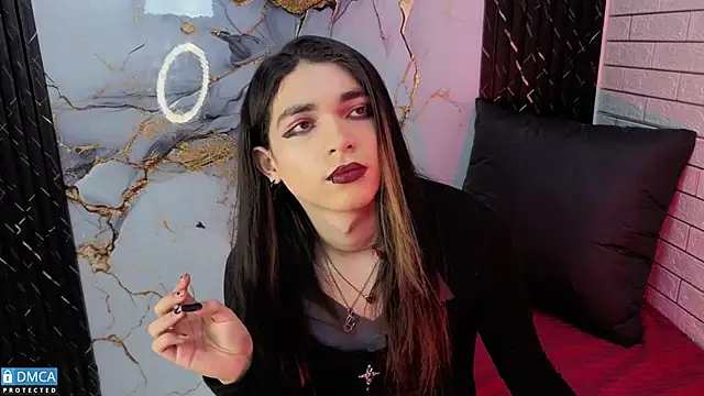 MaeveKuro online show from 15, 4, 2026