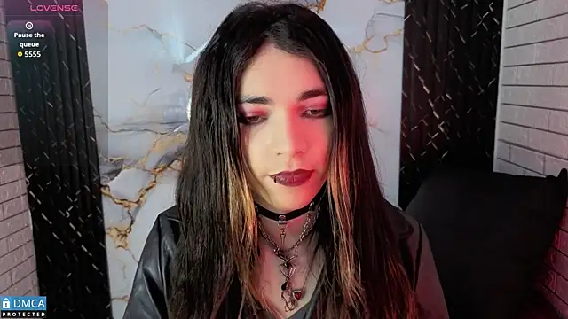 MaeveKuro online show from 27, 4, 2026
