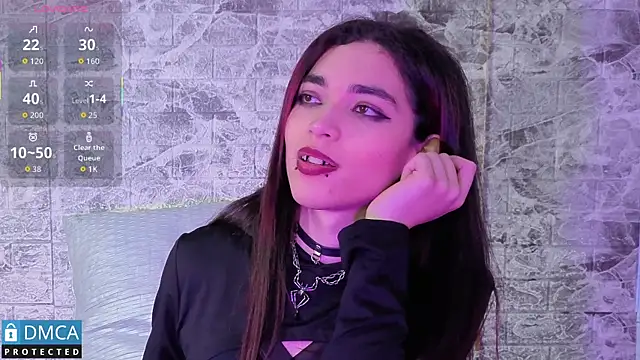 MaeveKuro online show from 6, 10, 2025