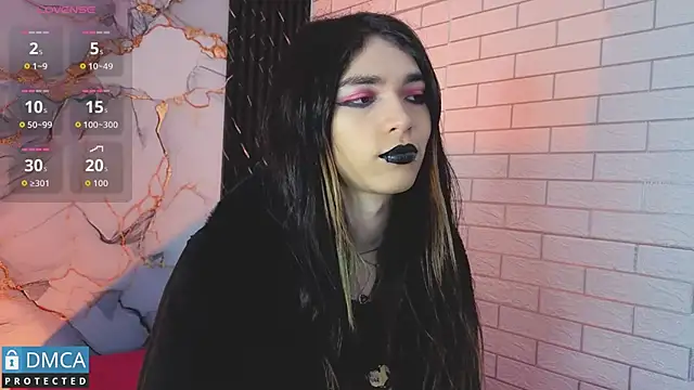 MaeveKuro online show from 15, 5, 2026