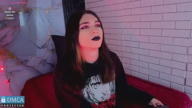 MaeveKuro online show from 6, 6, 2026