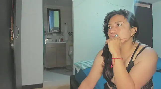 roxanasexy2025 online show from 10, 3, 2025