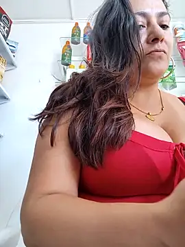 roxanasexy2025 online show from 8, 2, 2026