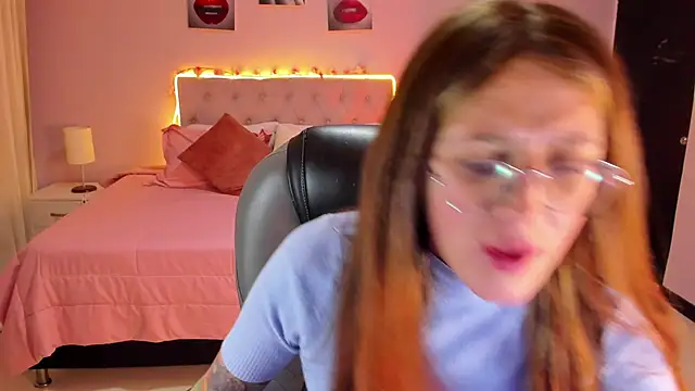 Emily Warren  online show from 27, 3, 2026