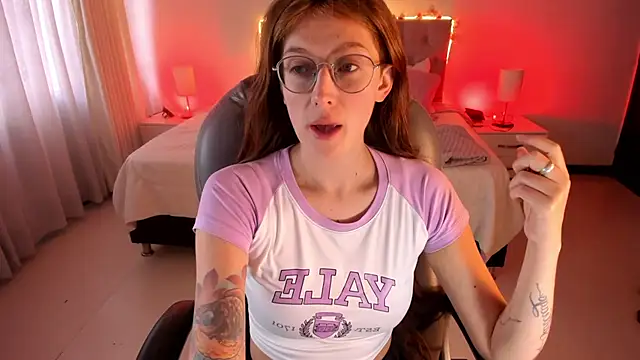 Emily Warren  online show from 1, 10, 2025