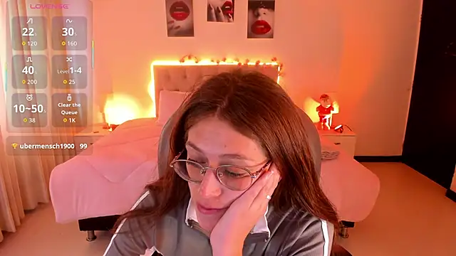 Emily Warren  online show from 29, 11, 2025