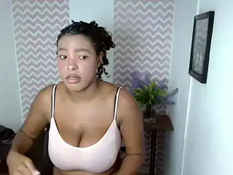Snapshot of dayanacarson chatting on 11, 7, 2026 dayanacarson online show from 11, 7, 2026