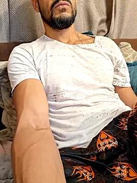 juniortche1313 online show from 28, 2, 2026