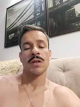 juniortche1313 online show from 31, 10, 2025