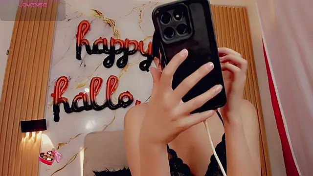 Snapshot of ValeriCardenas chatting on 4, 10, 2025 ValeriCardenas online show from 4, 10, 2025