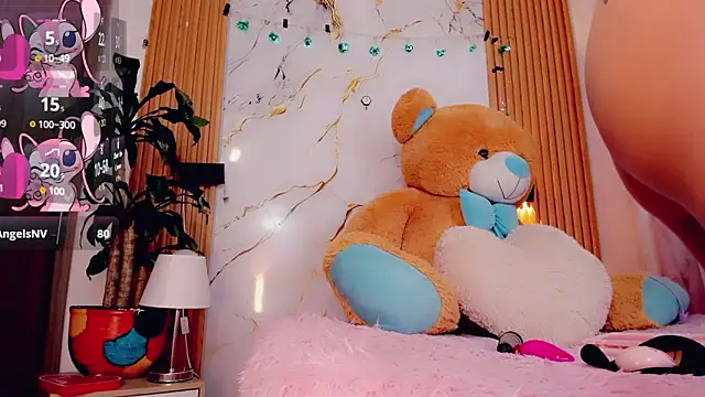 ValeriCardenas online show from 9, 4, 2026