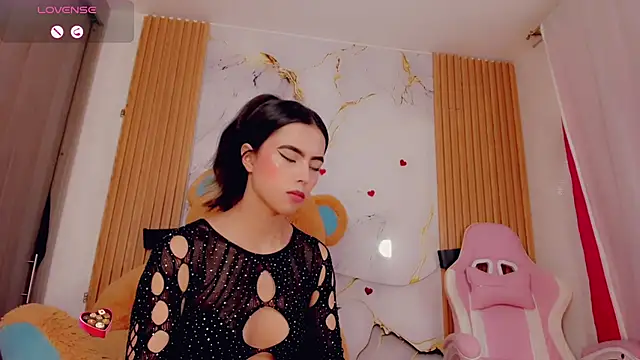 Snapshot of ValeriCardenas chatting on 27, 9, 2025 ValeriCardenas online show from 27, 9, 2025