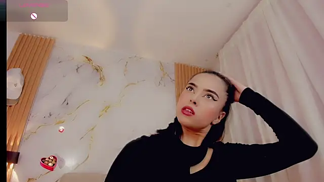 Snapshot of ValeriCardenas chatting on 27, 11, 2025 ValeriCardenas online show from 27, 11, 2025