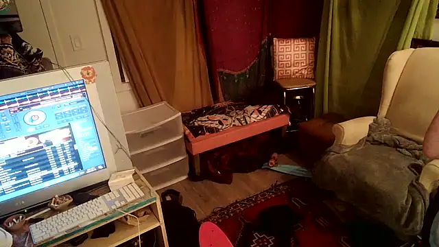 Foxxyhoneypott online show from 15, 3, 2025