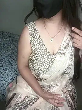 Snapshot of neha_rohan12 chatting on 10, 3, 2025 neha rohan12 online show from 10, 3, 2025