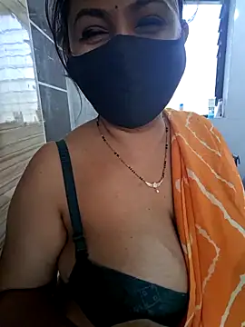 Snapshot of neha_rohan12 chatting on 9, 11, 2025 neha rohan12 online show from 9, 11, 2025