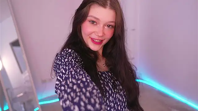 Kelly Ember online show from 9, 3, 2025