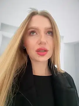 EvaBrooklyn online show from 13, 3, 2025