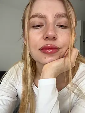 EvaBrooklyn online show from 16, 3, 2025