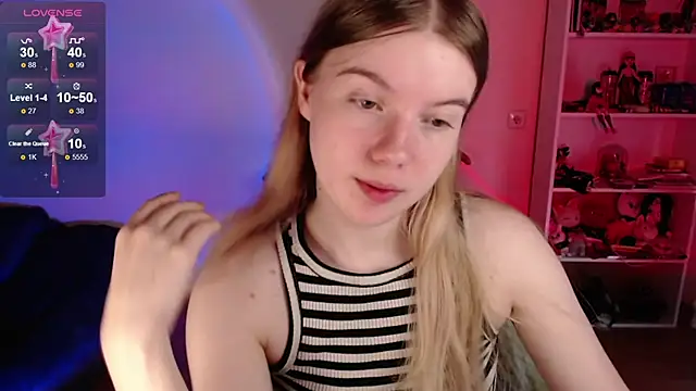 Snapshot of Strawberry_juli chatting on 10, 6, 2026 Strawberry juli online show from 10, 6, 2026