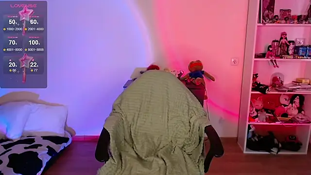 Snapshot of Strawberry_juli chatting on 15, 6, 2026 Strawberry juli online show from 15, 6, 2026