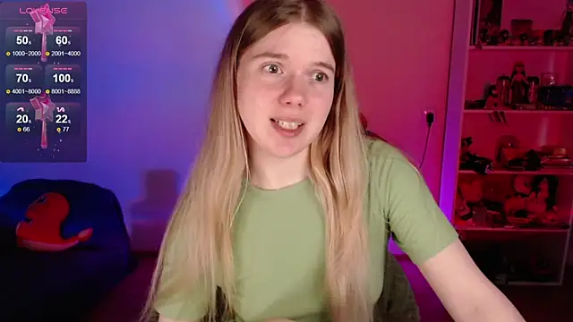 Snapshot of Strawberry_juli chatting on 4, 6, 2026 Strawberry juli online show from 4, 6, 2026